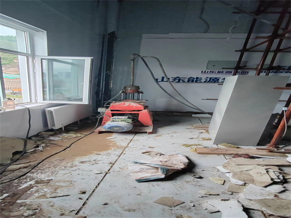 云和地基基础下沉墙体裂缝加固注浆顶升施工